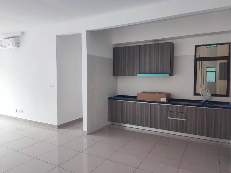 V-Residensi 5, Condominium, New Unit 3R3B2CP - photo 3