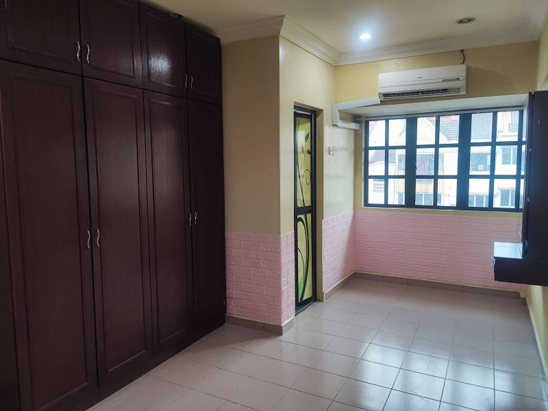 Makmur Apartments, Renovated Unit 3R21C - photo 3