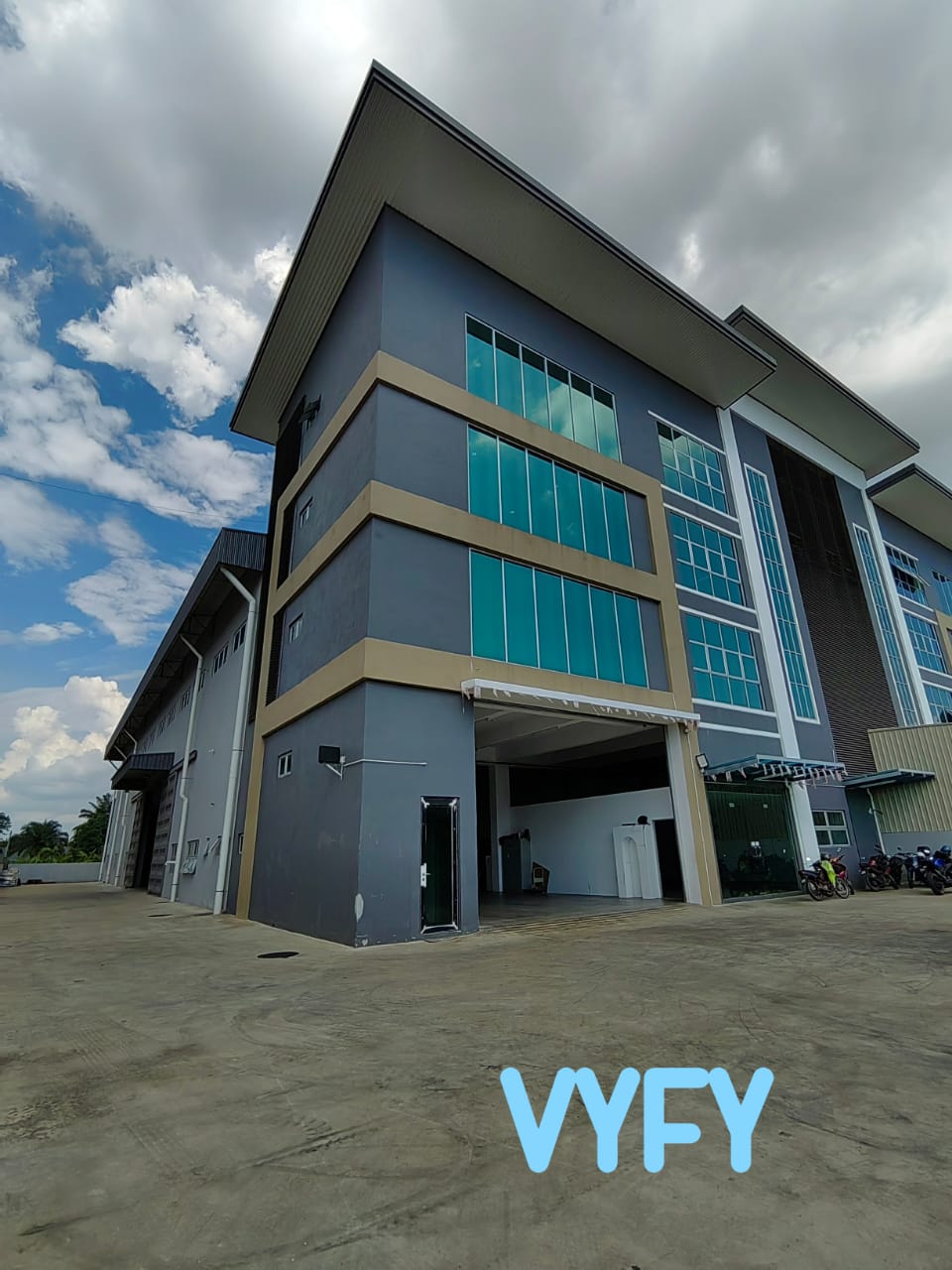 MERU INDUSTRIES PARK Factory Product Area - photo 9
