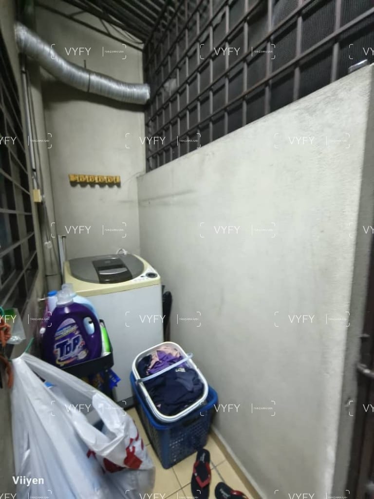 Pendamar Indah Behind Old Town Double Storey House - photo 13