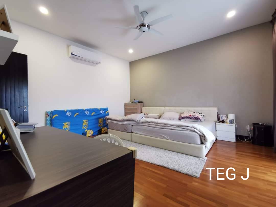 Renovated Setia Ecopark Bungalow Corner Lot - photo 9