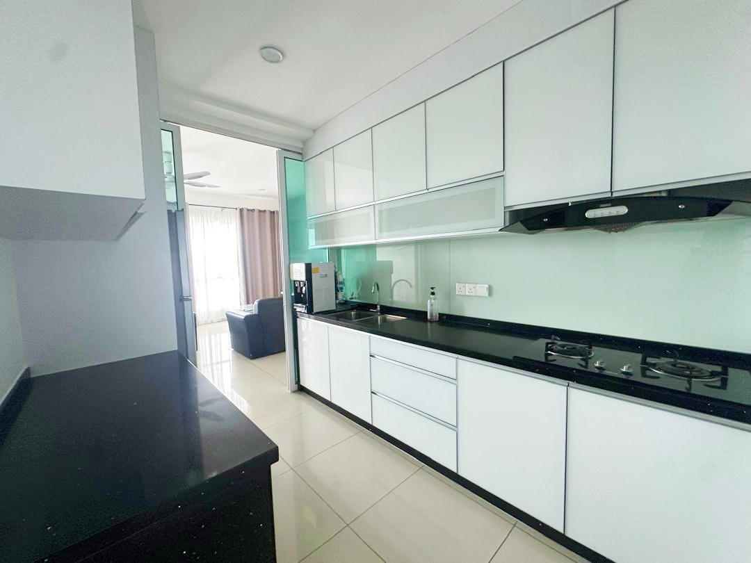 Summerskye Residence Guru - photo 3