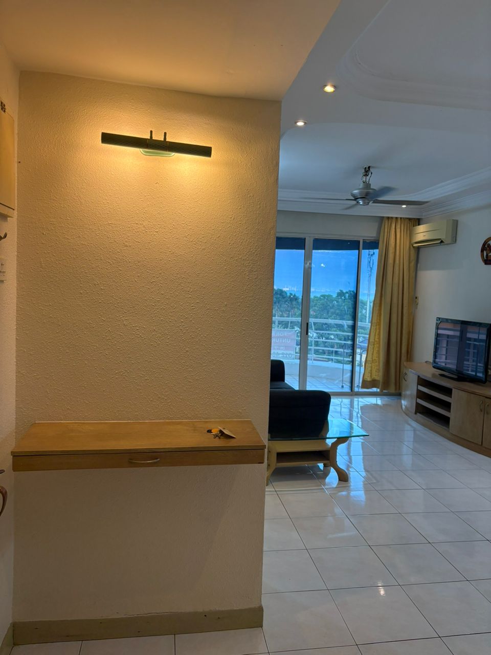 Gold Coast ID-1348 - photo 9