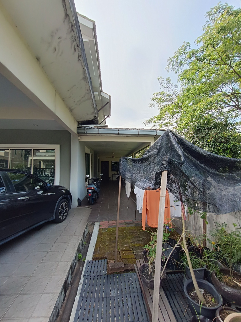 Pengkalan,Pengkalan Tiara,Station 18 - photo 2
