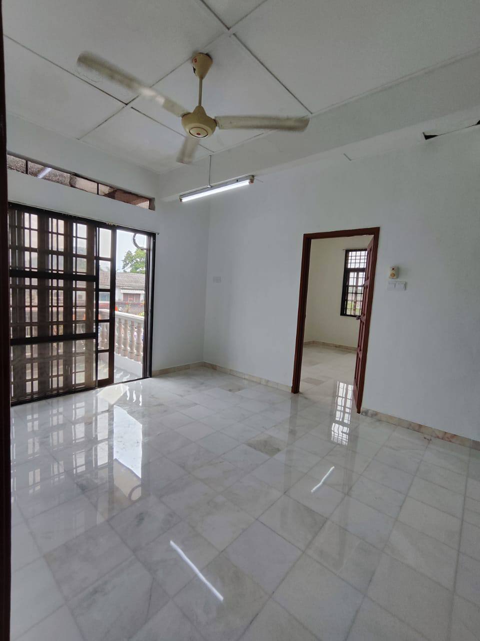 Pengkalan, Pengkalan Indah,Station 18 - photo 8