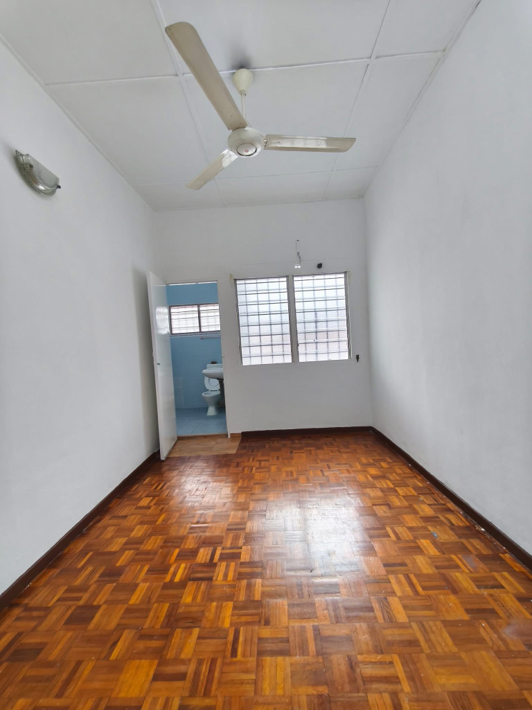 Bercham Taman Mewah,Taman Dermwan,Anjung Bercham - photo 12
