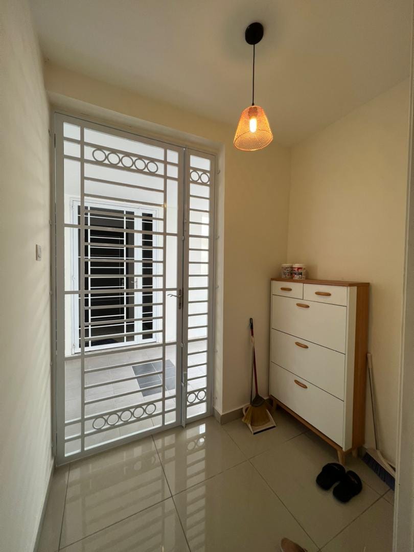 Upper East Condominium - photo 2