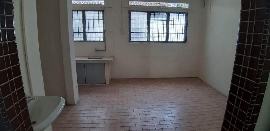 Menglembu,Taman Sepakat,Taman Rasi Jaya - photo 7
