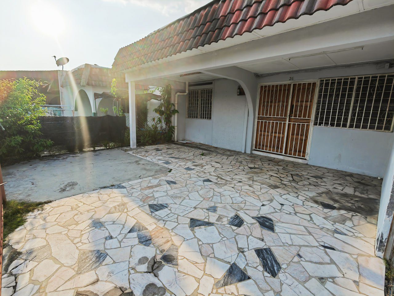 Taman Badri Shah 1sty - photo 2