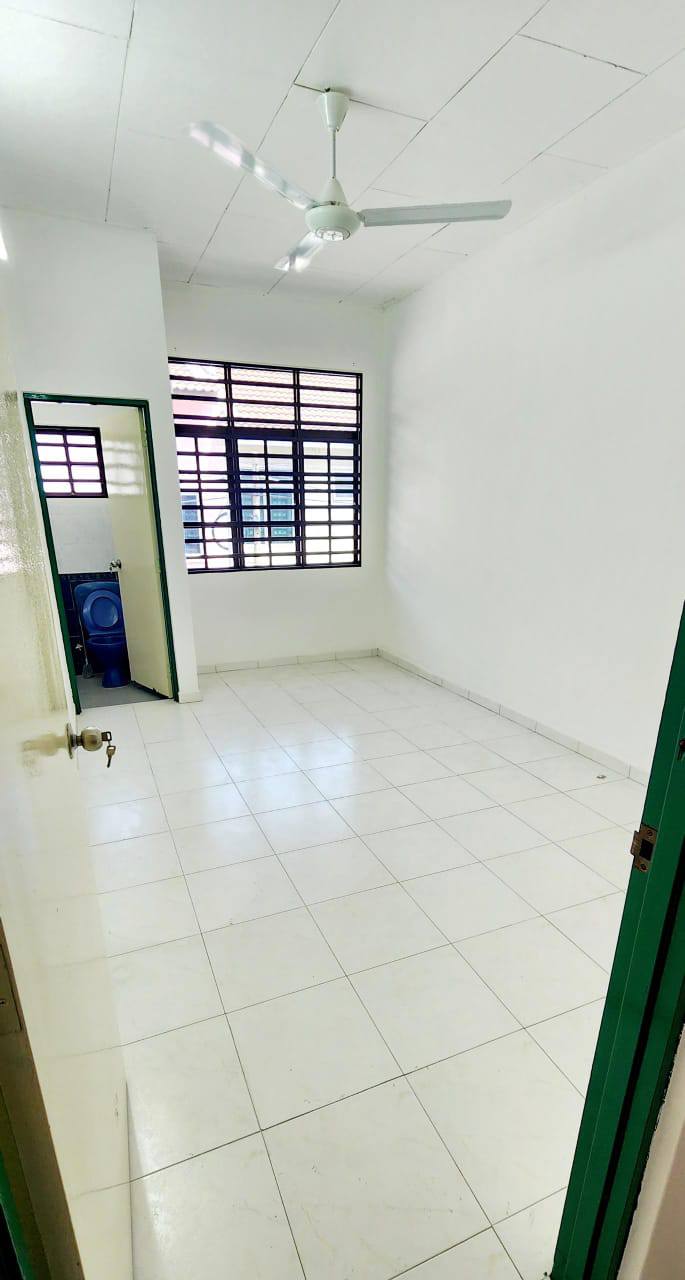 Pengkalan Indah 2sty 350k - photo 9