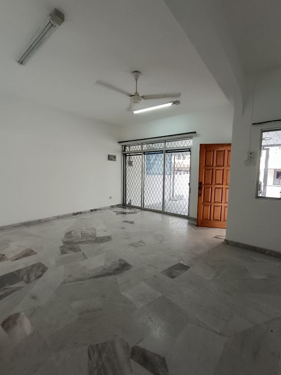 Ipoh Garden East Western Style 2sty 368k - photo 4