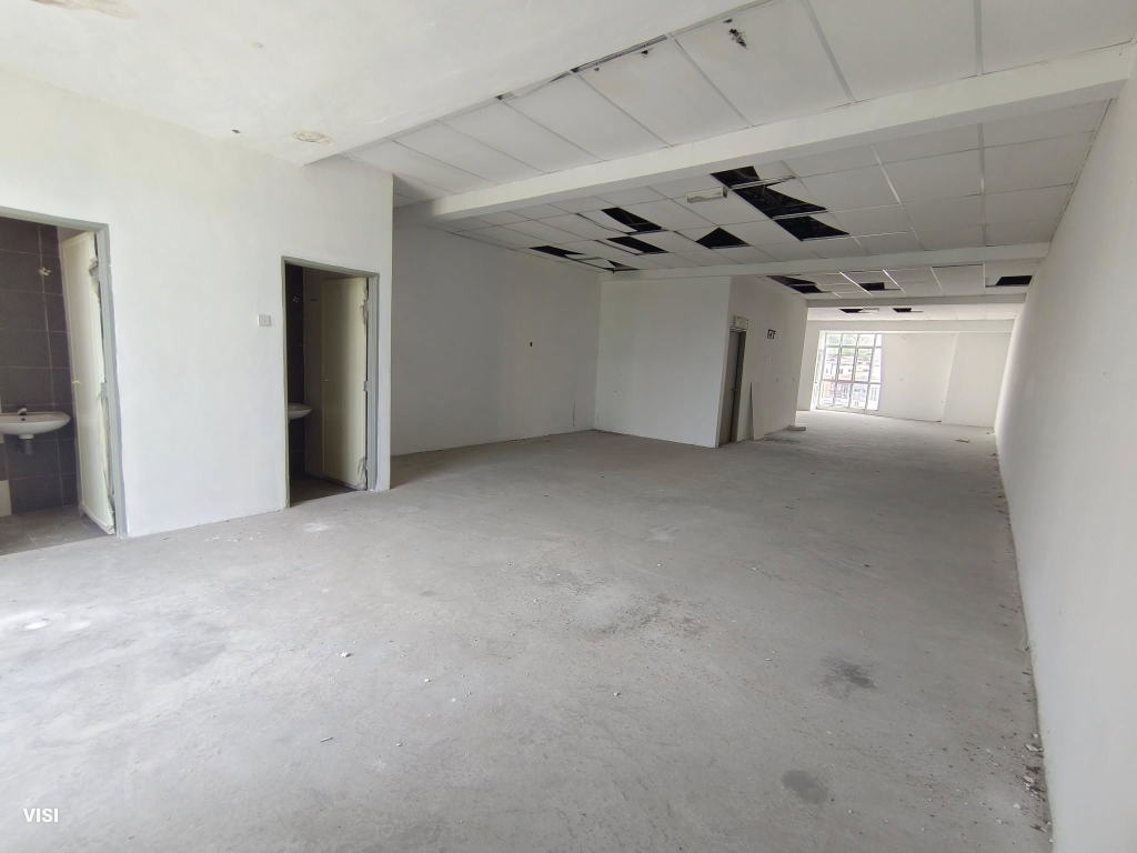 Jelapang Square 2nd Floor 3sty Shop Lot 500 - photo 2
