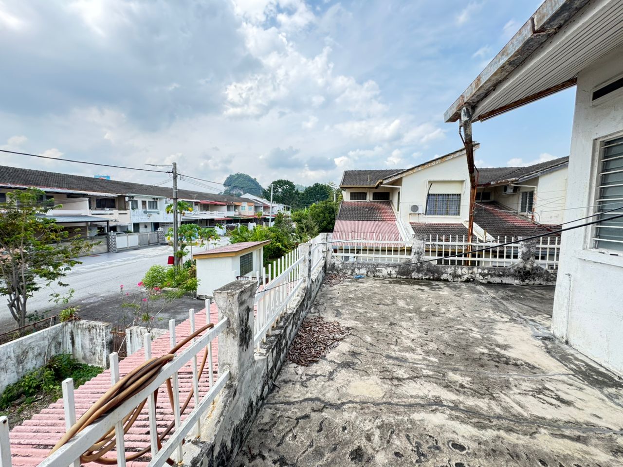 Ipoh Garden South 2sty Corner 598k - photo 11