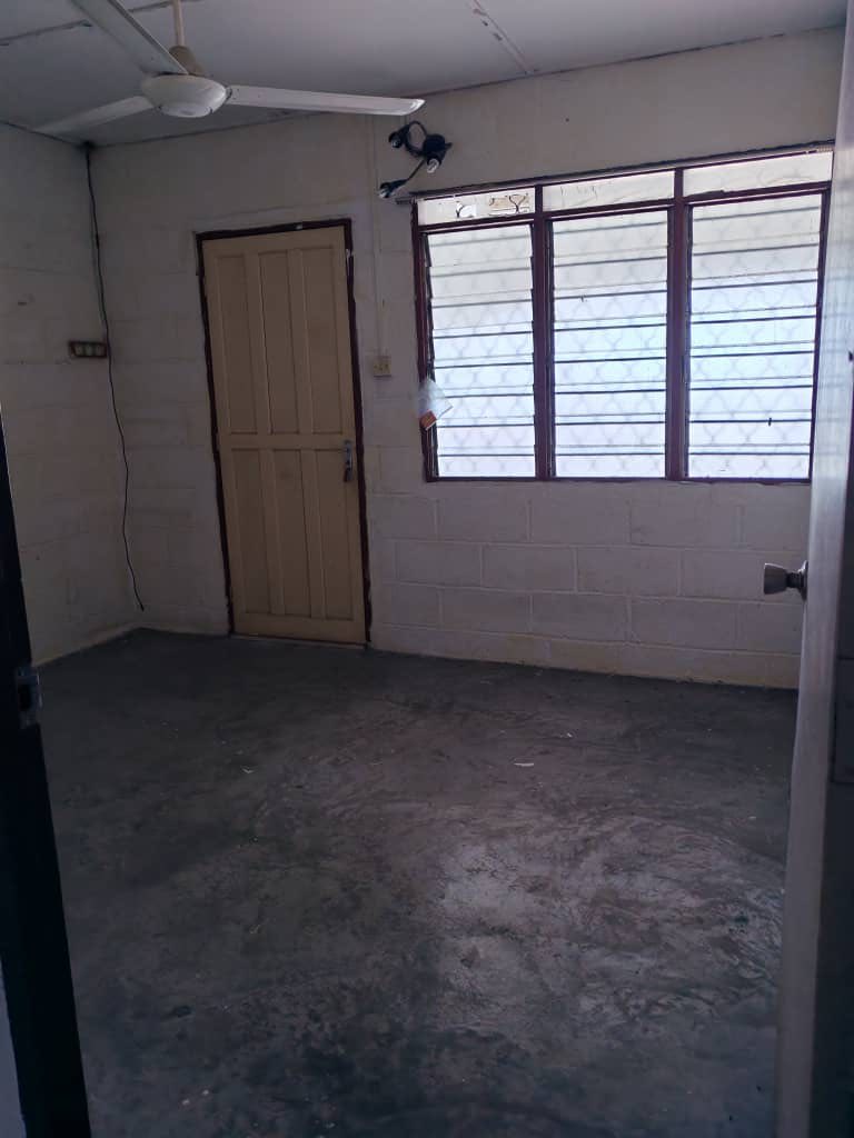 Bercham Utama End Lot 2sty 190k - photo 4