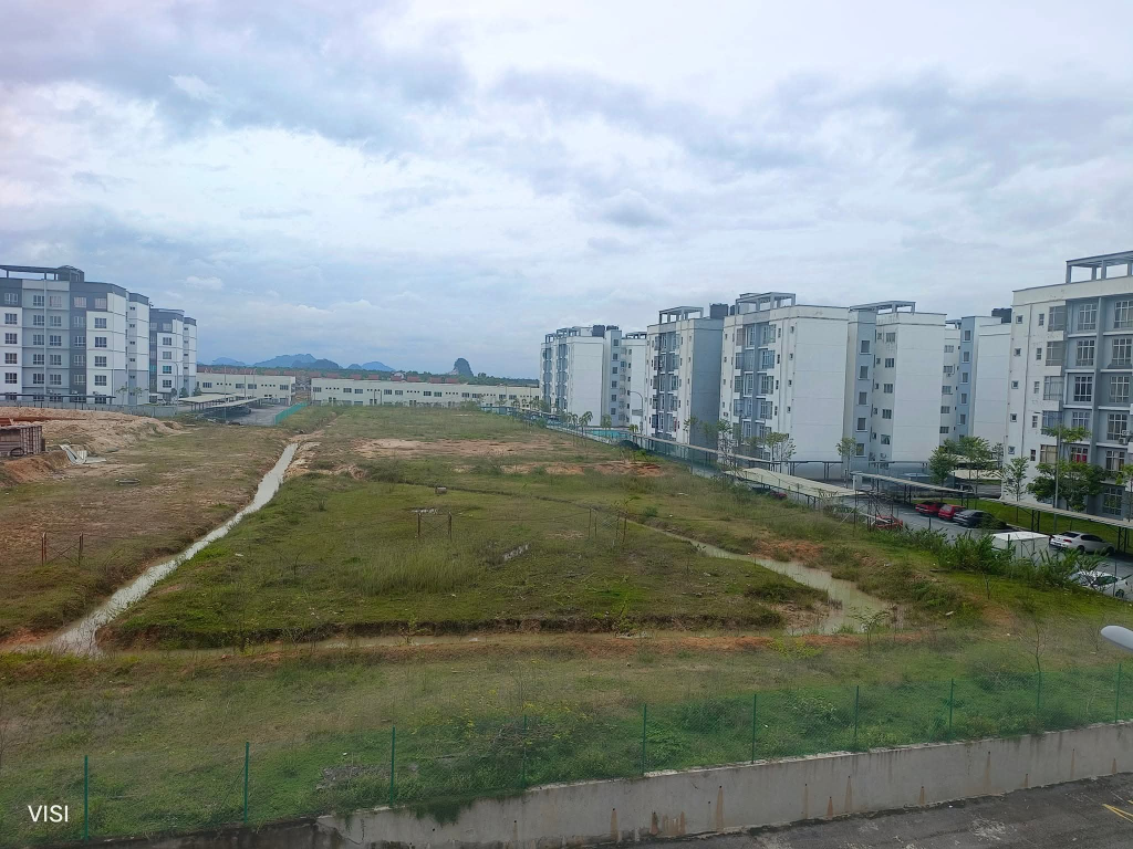 Klebang Casa Residence Block J Mid Floor 850 - photo 11