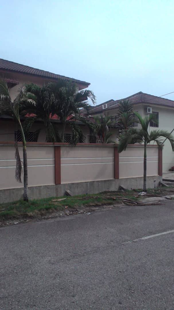 Tmn Rapat Damai 2sty Corner Lot 400k - photo 3