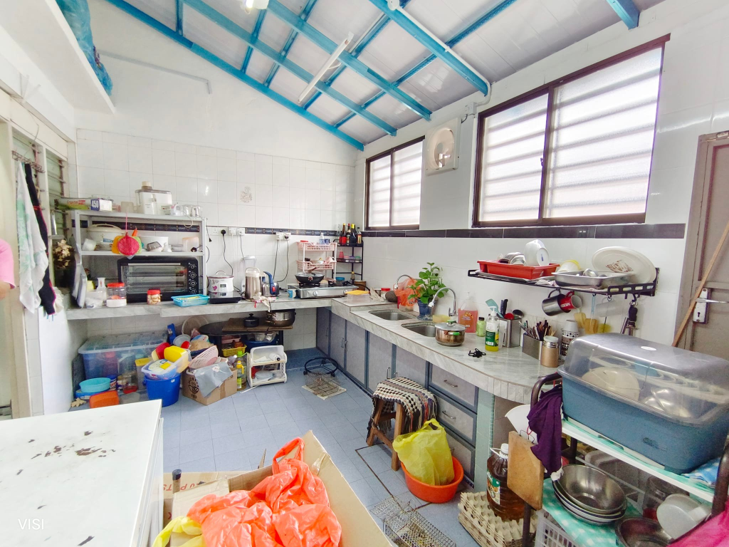 Bercham Selatan 2sty 308k - photo 4