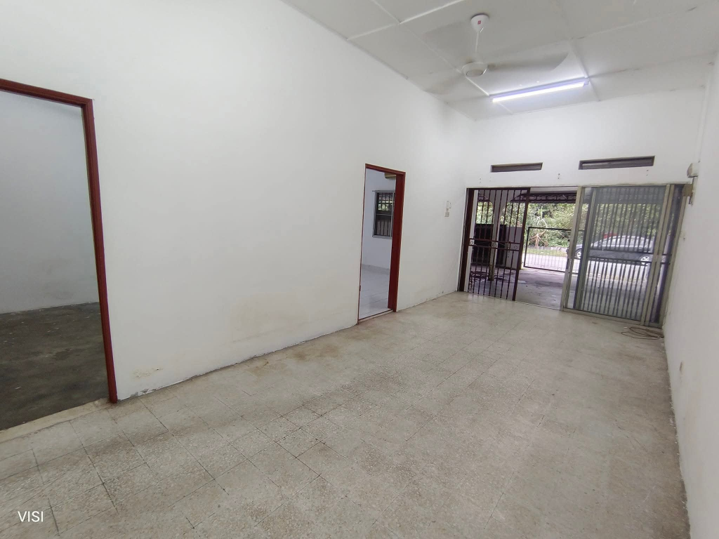 Tasek Kampung Tawas 1sty 800 - photo 2