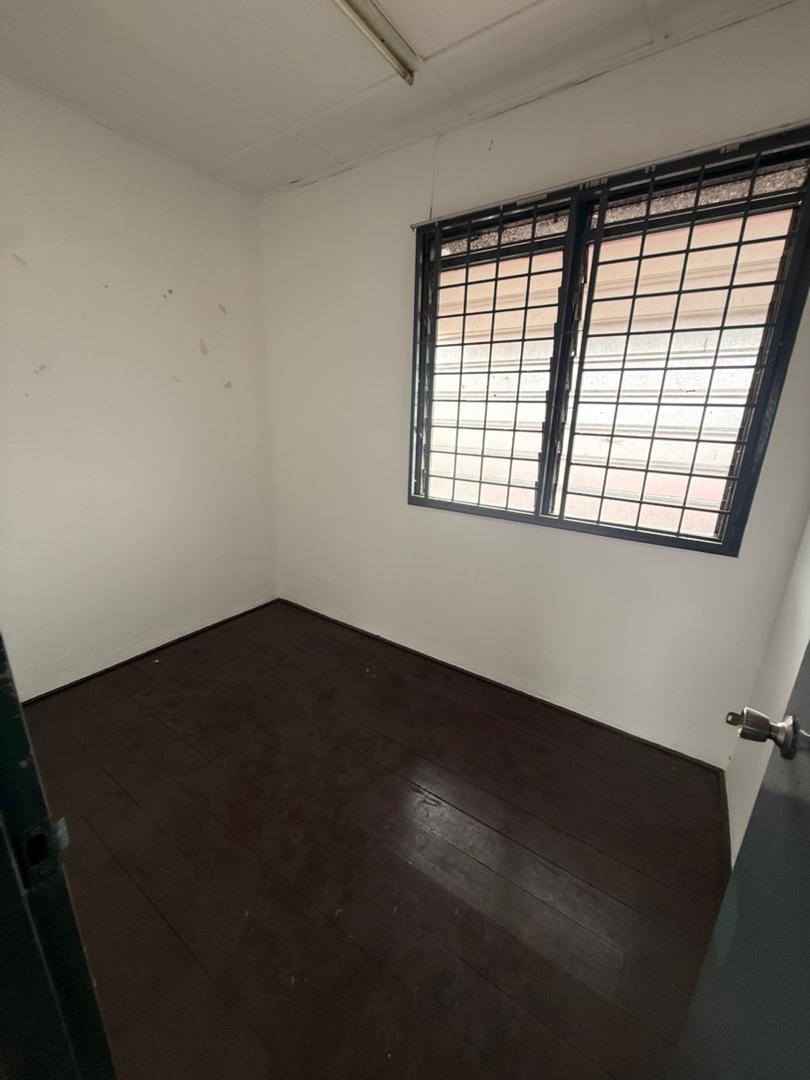 Menglembu Tmn Kledang 2sty Corner 310k - photo 5