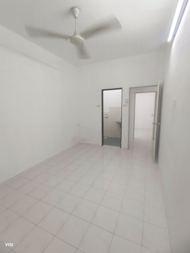 Falim Condo Block B High Floor 900 - photo 11