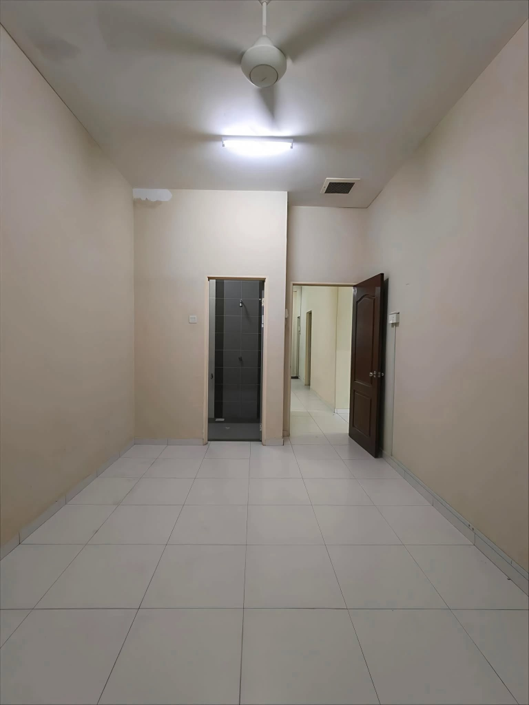 Tmn Lapangan Kiara 1sty 288k - photo 2