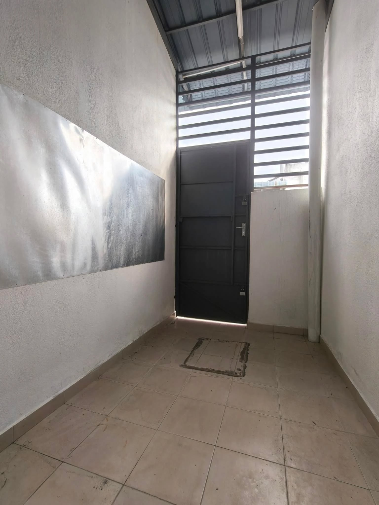 Tmn Lapangan Kiara 1sty 288k - photo 9