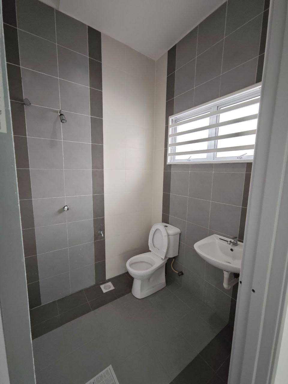 Tmn Lapangan Kiara 1sty End Lot 348k - photo 12