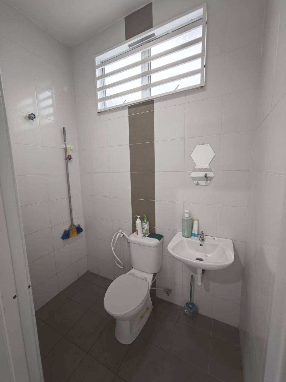 Tmn Lapangan Kiara 1sty End Lot 348k - photo 13