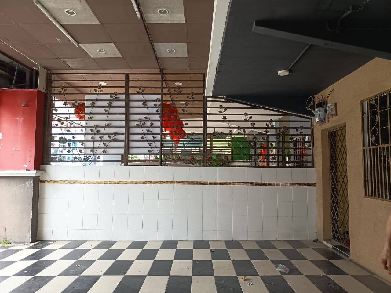 Jalan Seenivasagam Ground Floor Shop Lot 2500 - photo 3