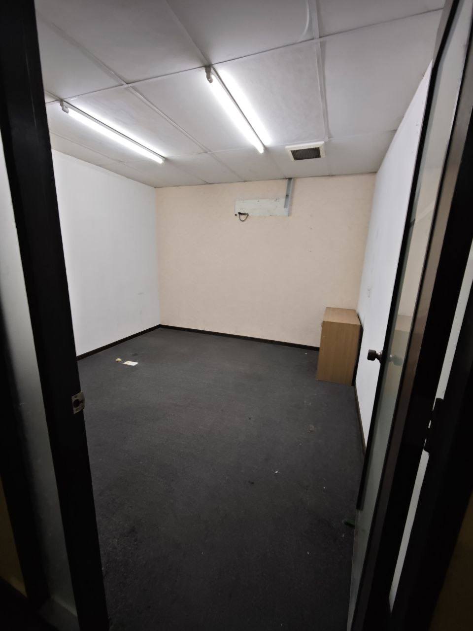 Greentown Square 4th Floor Office 1k - photo 8