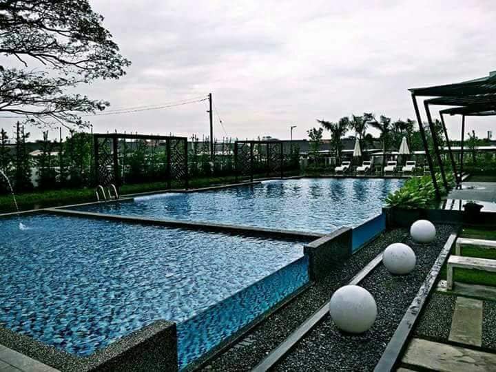 Oasis Condo Mid Floor 1600 - photo 3