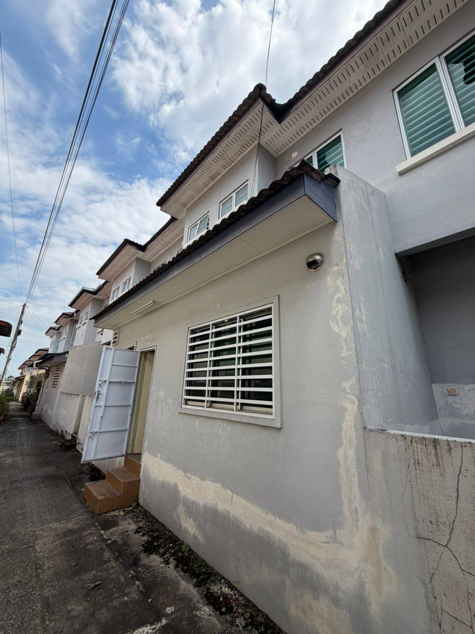Pengkalan Tmn Shatin 2sty 350k - photo 6
