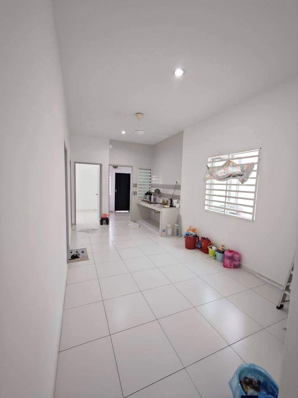 Taman Lapangan Kiara End Lot 1sty 1200 - photo 8