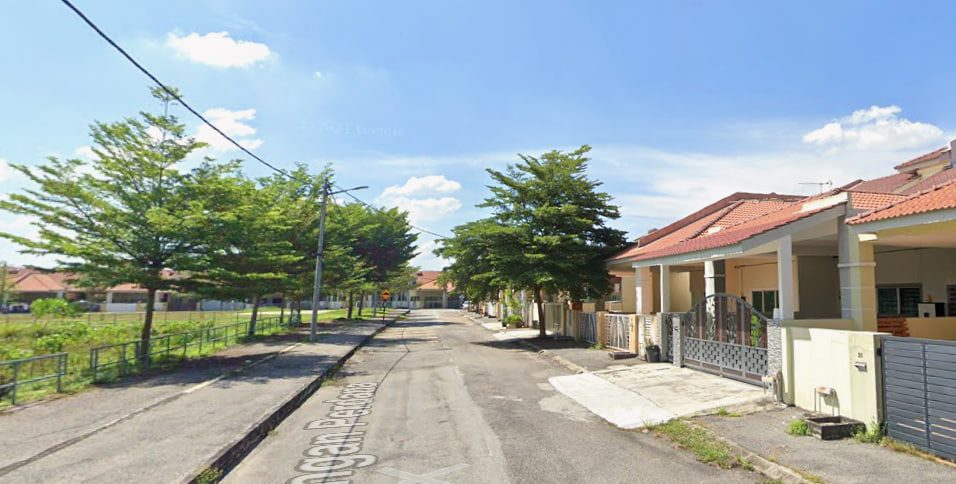 Panorama Lapangan Perdana 1sty 339k - photo 1