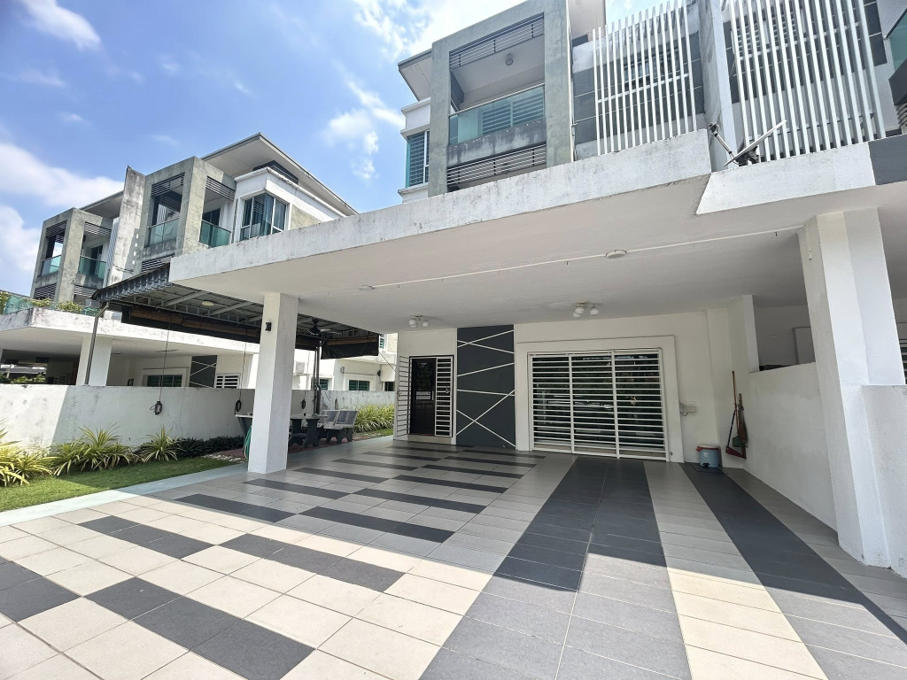 Bercham Ridgewood 3sty Semi D 850k - photo 2