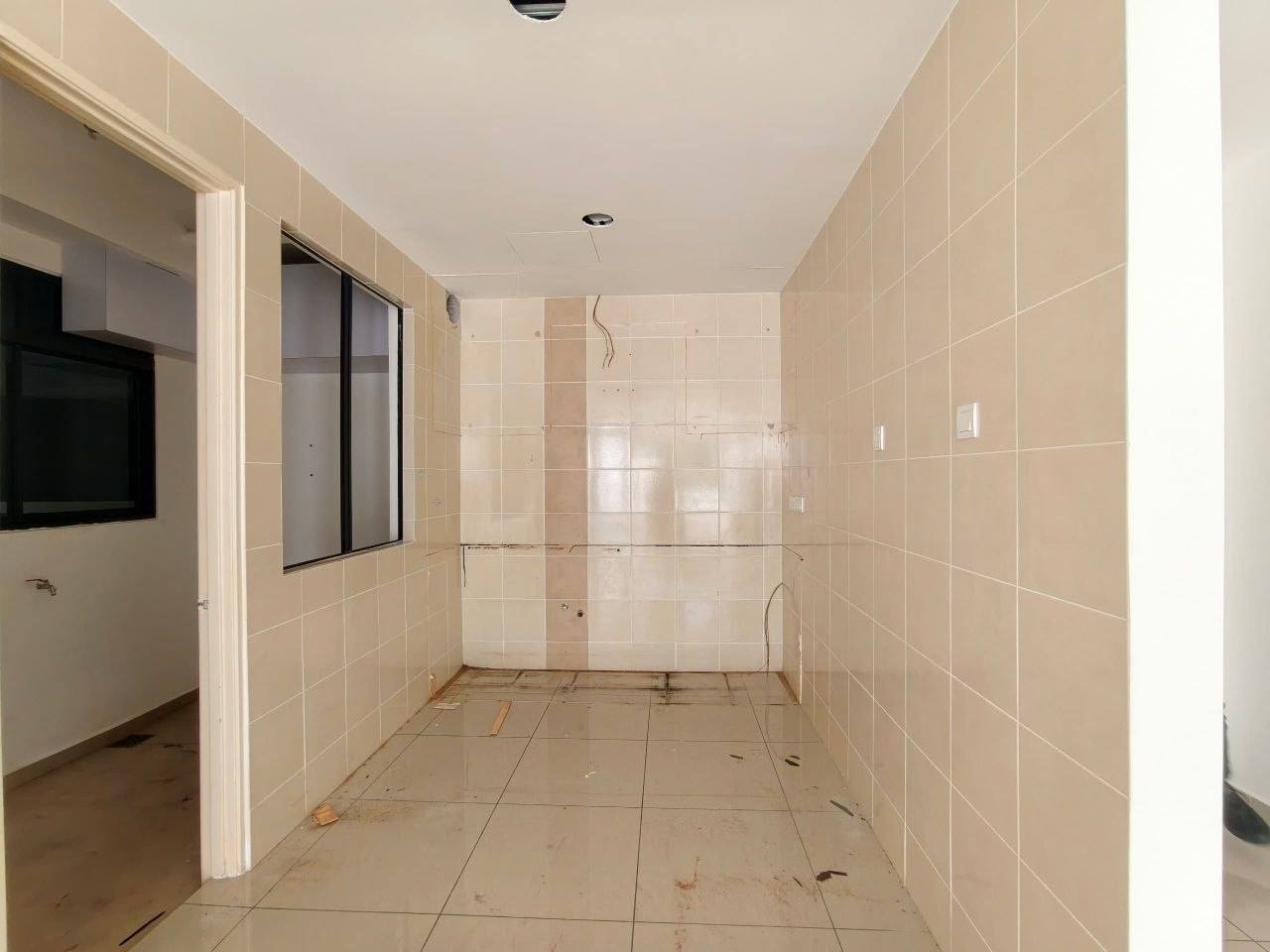 Upper East B B 1st Floor 390k - photo 9