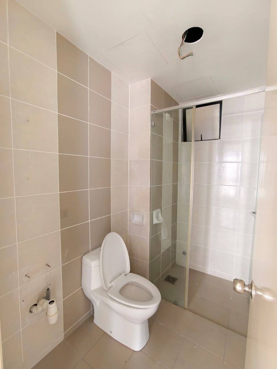 Upper East B B 1st Floor 390k - photo 10
