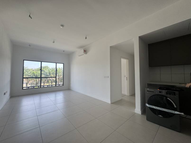 Maya Ara Residences Ara Damansara 764 sqft Brand N