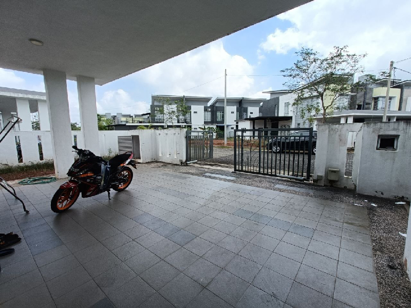 SINGLE STOREY SEMI-D LAKEFRONT SIGNATURE HOME AT PRESINT 4 KOTASAS, KUANTAN FOR SALE - photo 7