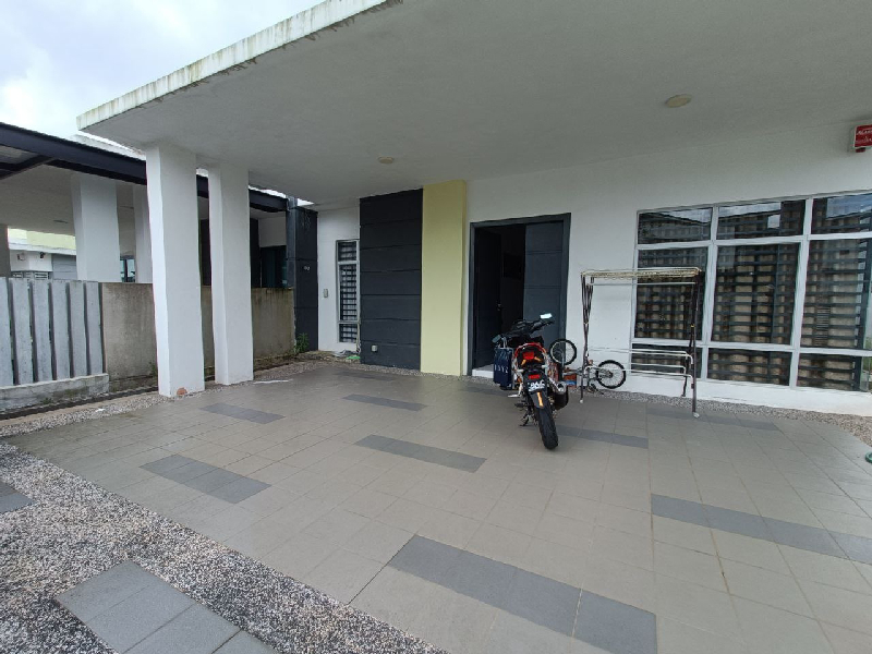 SINGLE STOREY SEMI-D LAKEFRONT SIGNATURE HOME AT PRESINT 4 KOTASAS, KUANTAN FOR SALE - photo 8
