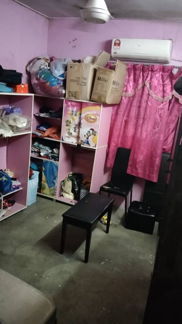 Below Market Value Double Storey Link Seksyen 25 - photo 9