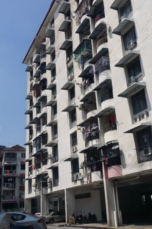 Perdana court ampang ...