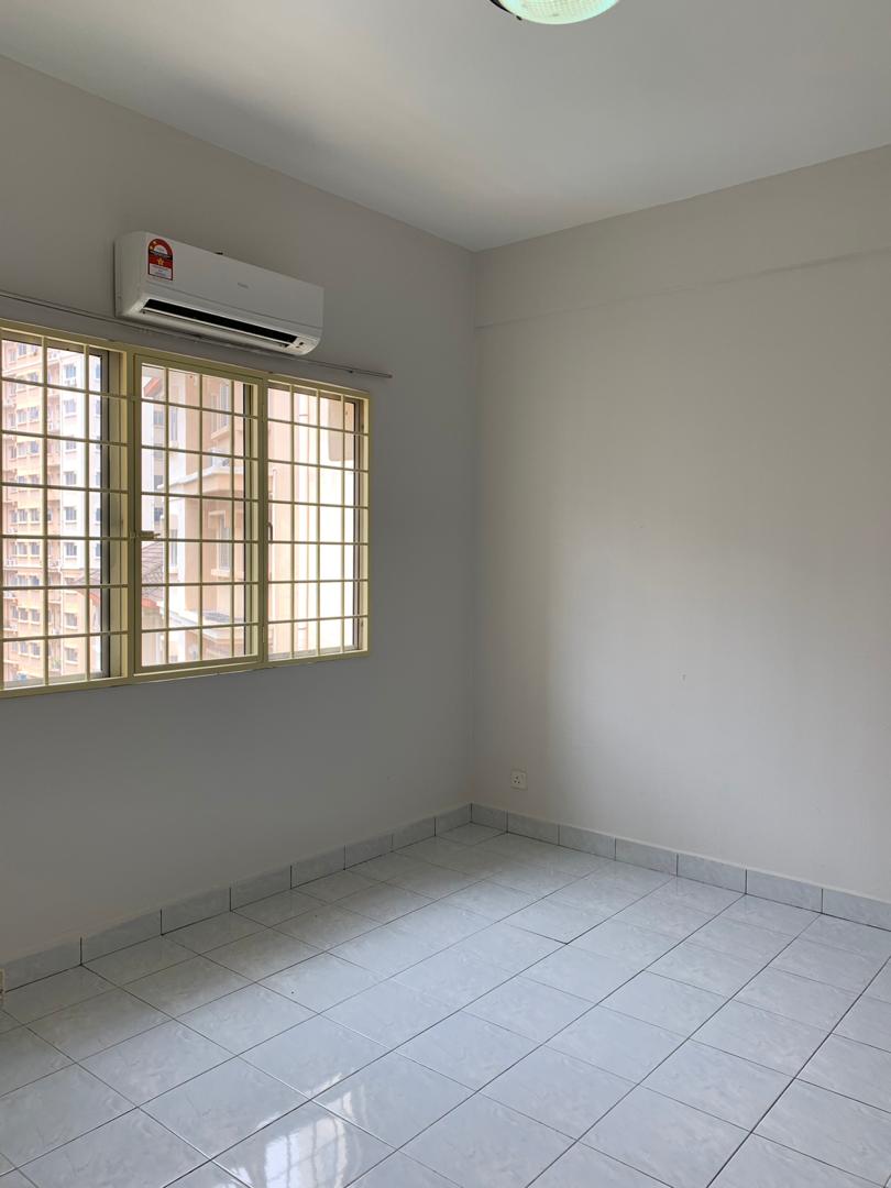 Oakleaf Park Condominium Bukit Antarabangsa - photo 3