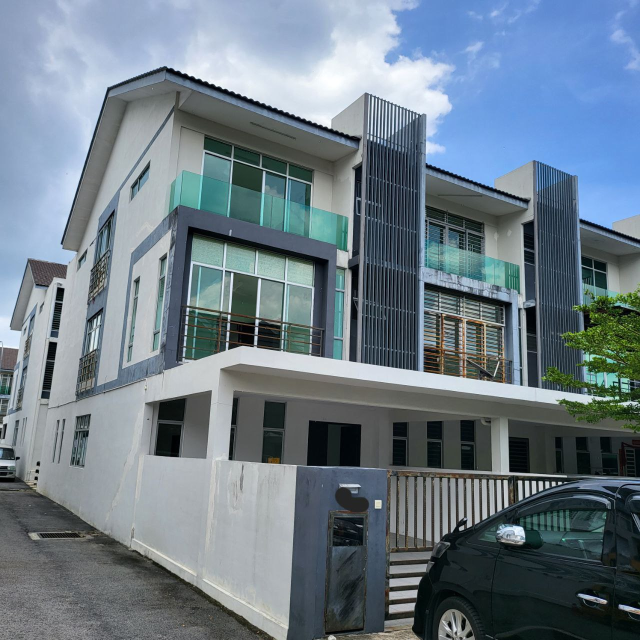 Triple Storey Terrace Bangi Avenue Seksyen 7 Bangi - photo 12