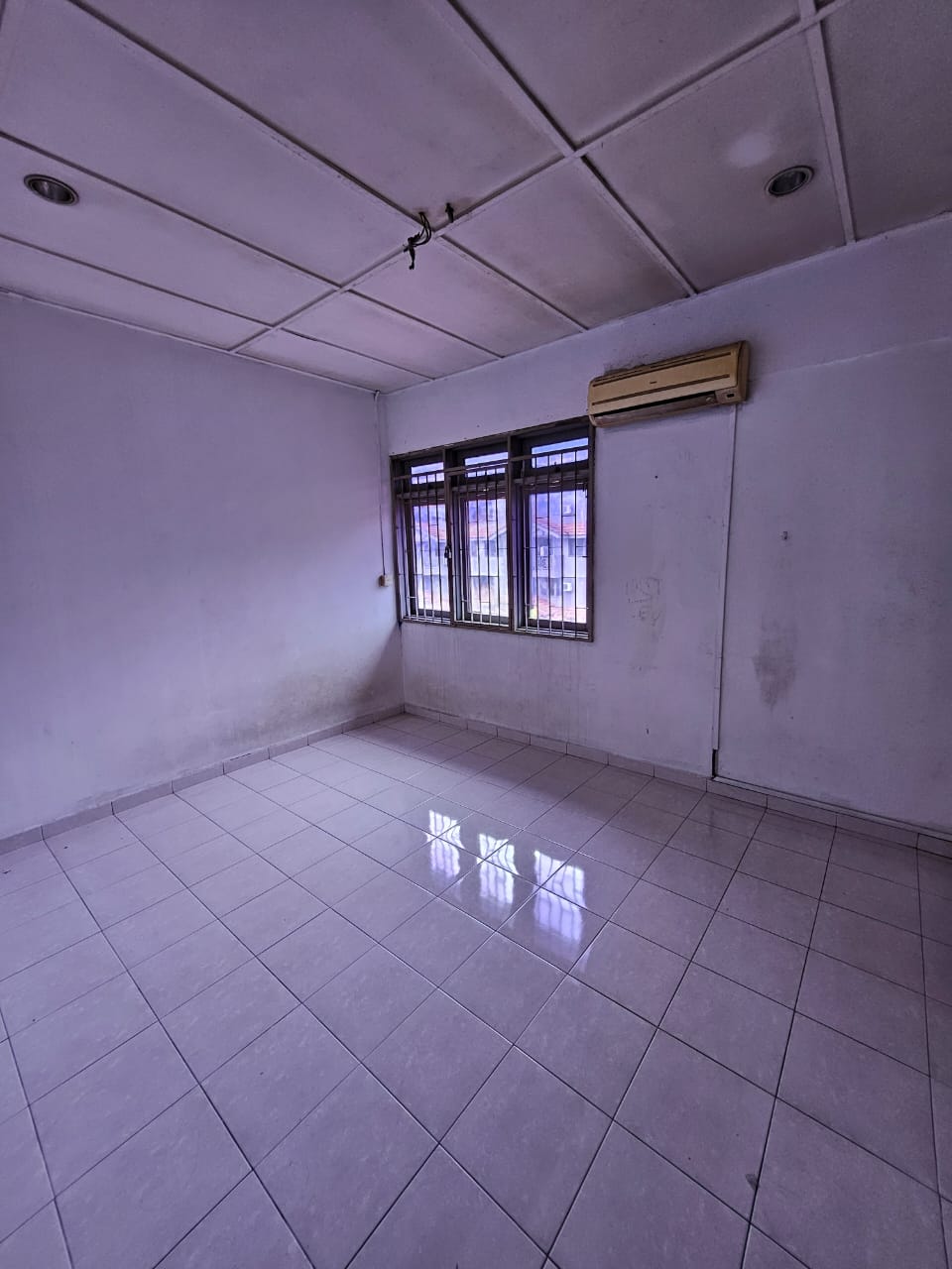 perdana villa duplex unit for rent - photo 9