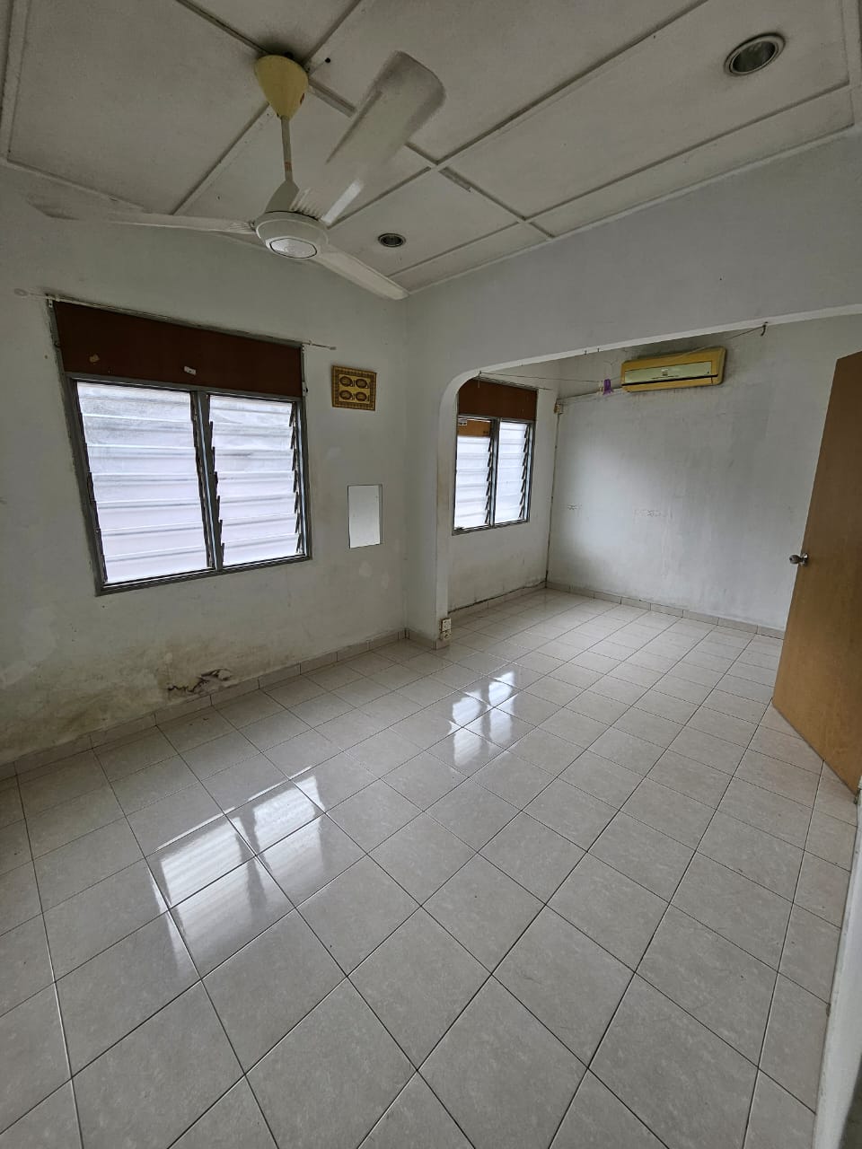 perdana villa duplex unit for rent - photo 10