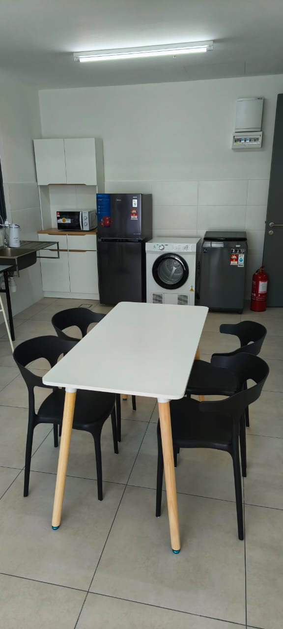 Meta City Seri kembangan j - photo 6