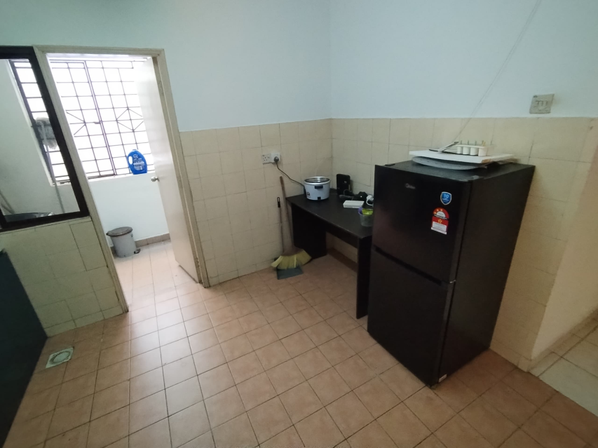 Palm Spring Single Room for Rent by Wind - photo 2