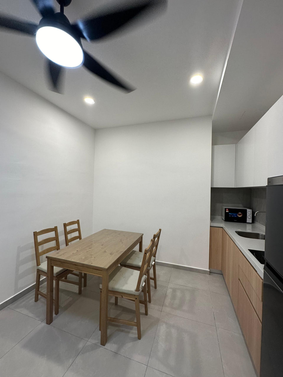 Yolo Signature 3Room ...