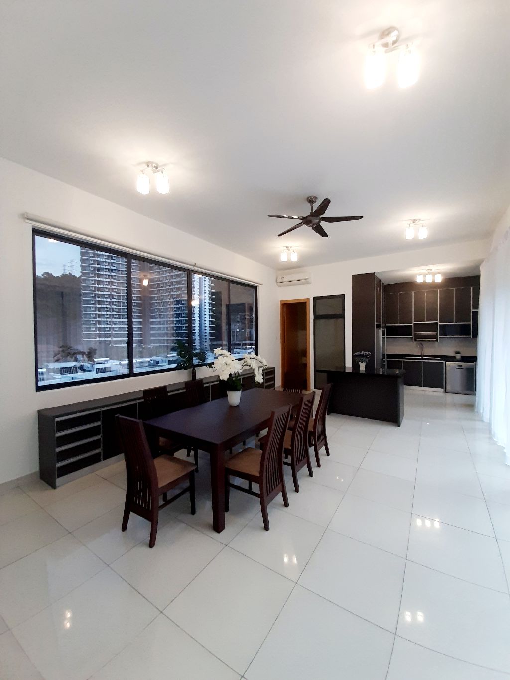 EMPIRE RESIDENCE - photo 4